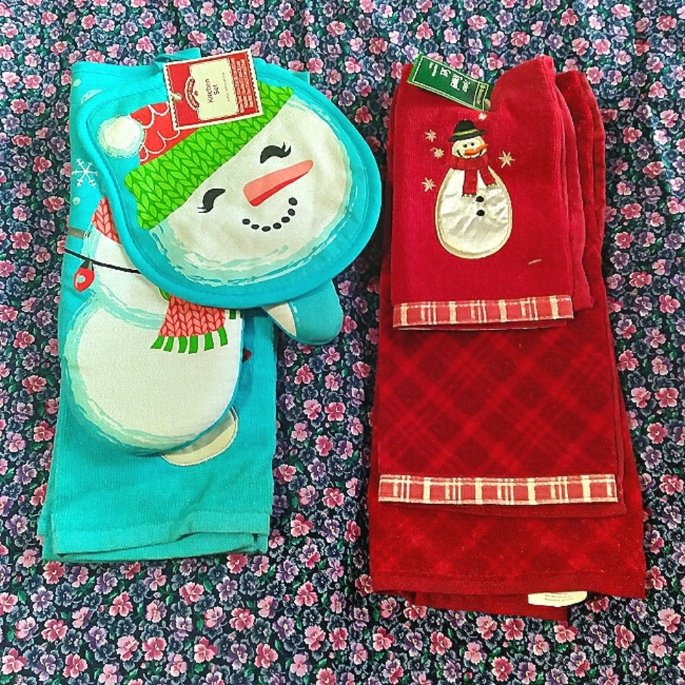 Christmas Kitchen Accent Bundle